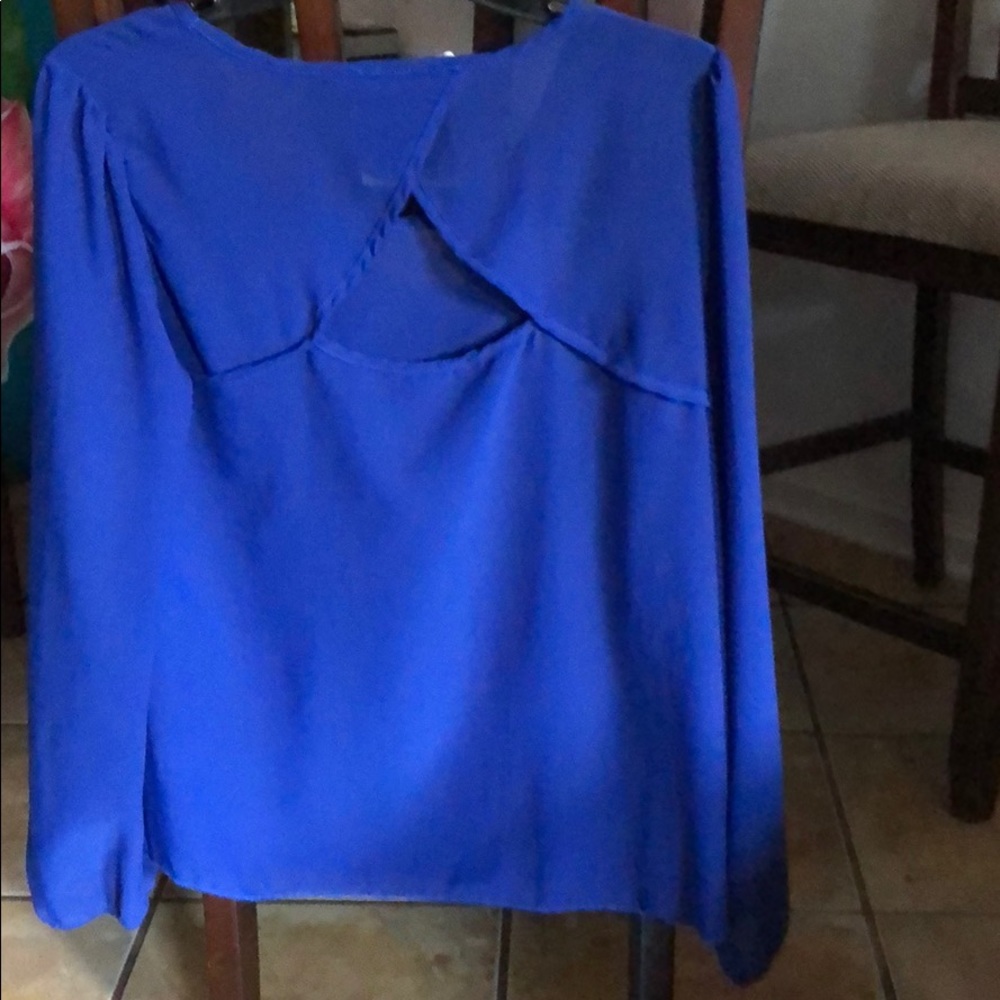 Blouse - Picture 2 of 5